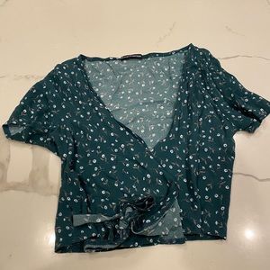 Brandy Melville floral blue and green wrap one size